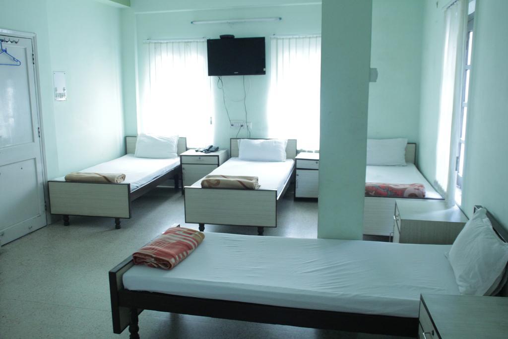 New Metro Guest House Kolkata Luaran gambar